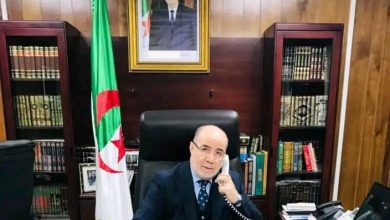 Photo of بلمهدي يجري مكالمة هاتفية مع مستشار الرئيس الفلسطيني للشؤون الدينية والعلاقات الإسلامية